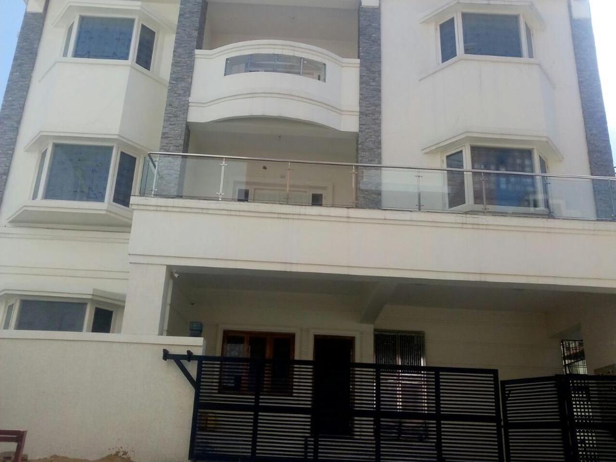 Fresh Living Prime Banjara Hotel Hyderabad Luaran gambar