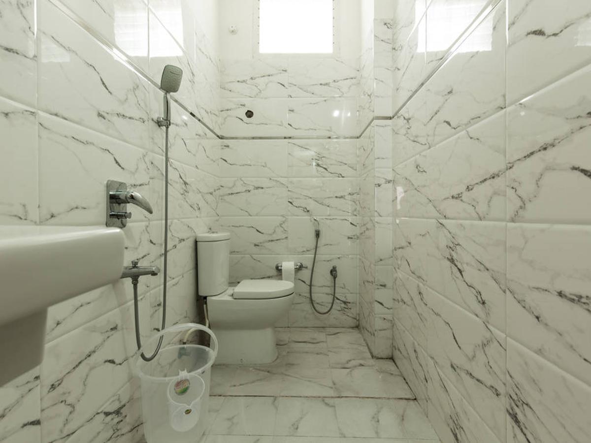 Fresh Living Prime Banjara Hotel Hyderabad Luaran gambar
