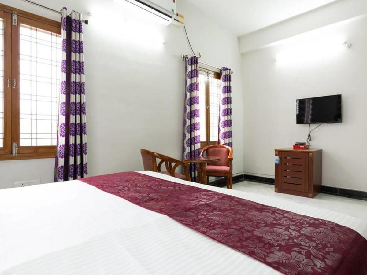 Fresh Living Prime Banjara Hotel Hyderabad Luaran gambar